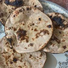 Spicy Garnish On Instagram Tandoori Roti On Cooker Roti Tandoori Simple Desi See Full Video Https Www Youtube Com Channe Tandoori Roti Roti Cooker
