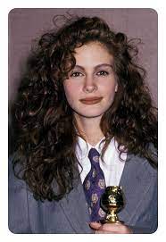 30 Best 90 S Hairstyles Comeback For 2019 Hairstyle Fix Curly Hair Styles Naturally Curly Hair Styles Julia Roberts Hair