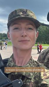 Valsts svētku nedēļā īpaši lepojamies ar savējiem! Nora Pastore, Signet  Bank attīstības un ilgtspējas vadītāja, vasaras izskaņā apguva militāro  pamatapmācību, lai nodotu karavīra zvērestu un kļūtu par ...