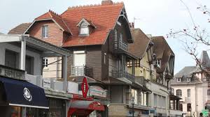 Mis à jour le 22 mai 2017, publié le 22 mai 2017. Le Touquet Emmanuel Macron Paiera L Isf A Cause De Sa Villa Dans La Station