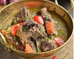 Tapi kalau takde bau bukan lah kambing namanya. Masak Kurma Kambing