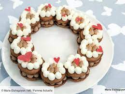 Cette émission télévisée est un concours de pâtisserie diffusé chaque année sur m6. Le Meilleur Patissier La Recette Du Mercochoco De Cyril Lignac Femme Actuelle Le Mag