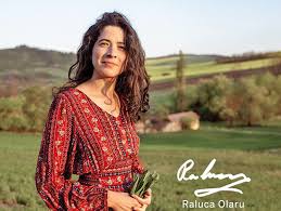 Hello everyone, welcome to the official raluca olaru facebook fan page! Cum A Transformat O TanÄƒrÄƒ Un Obicei De Mii De Ani Intr O Afacere ModernÄƒ PornitÄƒ Intr Un Sat Cu Un Singur Locuitor Aflat In Pragul DispariÅ£iei