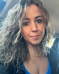 Jillian Lutz's Instagram, Twitter & Facebook