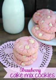 If using a container, try to use one that houses the cookies snugly, but not such a. Strawberry Cake Mix Cookies This Mama Loves