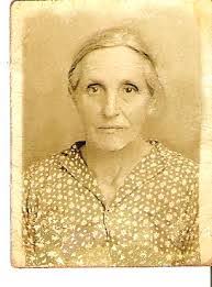 Francisca Jordan's Instagram, Twitter & Facebook