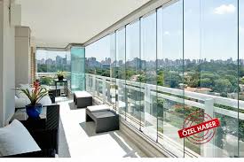 Öncelikle bu tip balkonlar genellikle bir üst kata kadar cam ilavesi ile yapılmaktadır. Balkon Kapatma Sistemleri Cam Mi Pvc Mi Mimarlik Ve Dekorasyon 27 03 2021 Insaatnoktasi Com