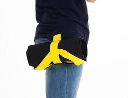 Rettungstuch liegt permanent zwischen bettgestell und matratze das rettungstuch wird als schleiftuch evatex rettungstuch vario maße 120 x 200cm mit längenverstellbaren eckbändern. Rettungstuch Retmex Mit Fusssack Nach Din1865 1 Evacuation Transfer Hulpmiddelen