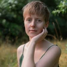 Lynn Stillman's Instagram, Twitter & Facebook