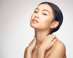 Three images of Dana at her home, around 1985, were posted