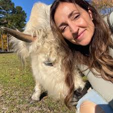 ♥I know you're with me Your love surrounds me Your faithfulness is all I  see In You am stronger Your Spirit is in me Jesus you're the One I want♡  #Proclaim #Trisha #