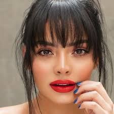 7 cortes de cabello con fleco ideales para cara redonda