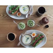 お手本はやっぱりインスタグラム おしゃれな テーブルコーディネート 術を覗き見 キナリノ ホットドッグのレシピ クッキング 韓国料理