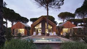 This Rustic Chic Retreat In Portugal S Montauk Offers Ensuite Plunge Pools Rustic Retreat Boutique Hotels Design Dream Hotels