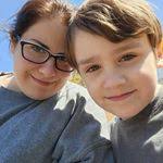 Crystal Ryals's Instagram, Twitter & Facebook