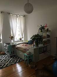 1.659 also bis jetzt dachte ich ja wir würden eine tolle babyecke bei uns im schlafzimmer zaubern können doch wenn ich jetzt bilder sehe von anderen mamis, die viel mehr platz haben, ein eigenes zimmer für den knirps, mit großer wickelkommode (unsere ist. Februar 2 Zimmer Wohnung In Schoneberg Fur Single Parchen Mit Baby Wohnung In Berlin Schoneberg