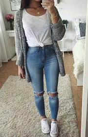 Full button down collared shirts gives you professional look. 25 Modern Summer Outfits For School Casual Summer Outfits Fashion Teenage Simple Outfits
