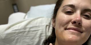 Mary Hemm's Instagram, Twitter & Facebook