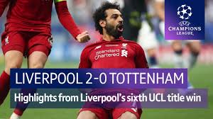 Liverpool players celebrate with the champions league trophy. Champions League Final Tottenham Boss Pochettino Has No Regrets Over Starting Kane Vs Liverpool London Evening Standard Evening Standard