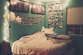 Beautiful Diy Bedroom Decorating Ideas Tumblr With Check Out Other Gallery Of Diy Bedroom Decor Tumbl Dormitorios Decoraciones De Cuartos Dormitorios Recamaras