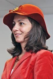 Laurie Sikes's Instagram, Twitter & Facebook