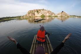 Tapi kena tunggu angka giliran baru boleh masuk. Spacetraveller Activity Tadom Hill Splashing Adventure