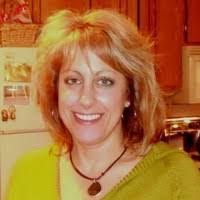 Debbie Mosher's Instagram, Twitter & Facebook