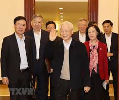 Ngày 27 tháng 01 năm 2016, ông được ban chấp hành trung ương khóa xii bầu vào bộ chính trị trung ương, là ủy viên bộ chính trị khóa xii. Hinh áº£nh Phien Há»p Ä'áº§u Tien Cá»§a Bá»™ Chinh Trá»‹ Ban Bi ThÆ° Khoa Xiii Chinh Trá»‹ Vietnam Vietnamplus