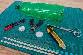 Image result for plašič krtků z pet lahve