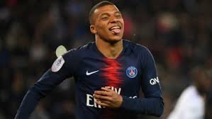 كيليان مبابي لوتين، لاعب كرة قدم فرنسي يلعب في نادي باريس سان جيرمان ومنتخب فرنسا، من مواليد 20 ديسمبر 1998. Ø§ÙÙØ±ÙØ³Ù ÙÙÙÙØ§Ù ÙØ¨Ø§Ø¨Ù