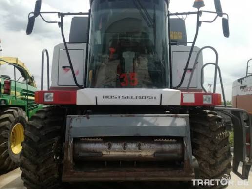 Rostselmash ACROS 540 Combine
