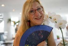 No centro do programa, laerte falou sobre quadrinhos, humor e carreira. Laerte Onu News