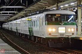 ムーンライトながらは、「 大垣夜行 」と呼ばれた快速夜行列車がルーツ。 快速であることから、特に青春18きっぷ利用者に愛されてきた車両です。 1968年の「ヨンサントオ」ダイヤ改正において登場。 Visiumsfpylpvm