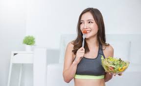 Tak dapat dipungkiri, berat badan ideal memang menjadi salah satu ukuran tubuh yang sehat. 7 Daftar Menu Diet Sehat Seminggu Ampuh