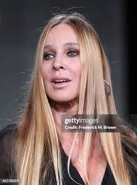 Natalie Redding's Instagram, Twitter & Facebook