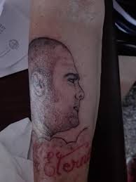 Ἀρχάγγελος γαβριήλ), а также в исламе (где он известен под именем джибриль (джабраил)). El Angel Gabriel Tattoo Studio Photos Facebook