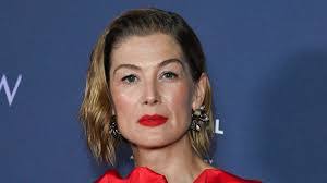 Roxanne Palacios's Instagram, Twitter & Facebook