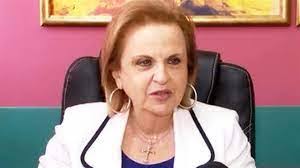 Μια αξιολάτρευτη γυναίκα, μια ταλαντούχα. Dyskoles Wres Gia Thn Matina Pagwnh Espase To Xeri Ths Ti Les Twra