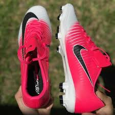 Adidas predator power swerve 2008 , musim baru, but bola. Kasut Nike Bola Off 50