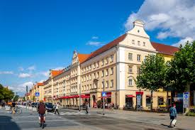 Ergebnisse für wohnungsgesellschaft in innenstadt, neubrandenburg; Wie Konnen Wir Das Ladensterben Verhindern In Neubrandenburg Ist Die Kommune Grosse Vermieterin