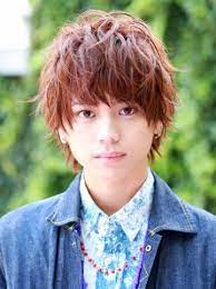 ミディアムのメンズ髪型 雰囲気あるヘアスタイル画像集 カウモ メンズ ヘアスタイル 男性の髪 髪型