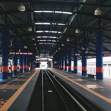 محطة قطار في ماليزيا (ar); Chan Sow Lin Lrt Station Klia2 Info