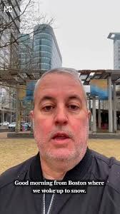 It's going to snow at Gillette Stadium in Foxborough, but the heaviest  snowfall should arrive after sundown, which could be perfect for Texans and  Patriots. bit.ly/4pJbsyU