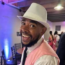 누가 여기서 담배 피고 있어? 🤔