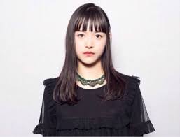 黒髪でも垢抜けできる イマドキ女子 の暗髪ヘアカタログ hair 黒髪 セミロング 黒髪 ヘアスタイル