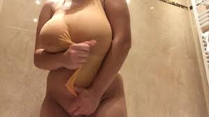 Boobs in shower - XXXi.PORN Video