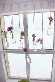 Die 25 Besten Ideen Uber Fensterdekoration Auf Pinterest Konzept Der Dekoration Fenster Hangen Die 25 Besten Ide In 2020 Spring Decor Diy Spring Diy Spring Decor
