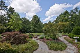 They do, however, enjoy biting people. The 5 Most Majestic Lawns In Durham Nc Fall 2016