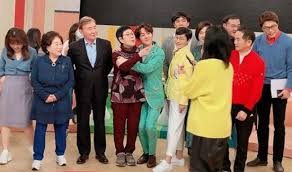 가수 김수찬 (1994년생, 백석예술대학 음악학부)이 트로트 아이돌을 넘어 만능 엔터테이너로 거듭나겠다는 포부를 밝혔네용^^. ê¹€ìˆ˜ì°¬ ì¶œì—°ì†Œê° ê²°í˜¼ ë‚˜ì´