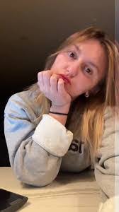 Allie Herbert's Instagram, Twitter & Facebook